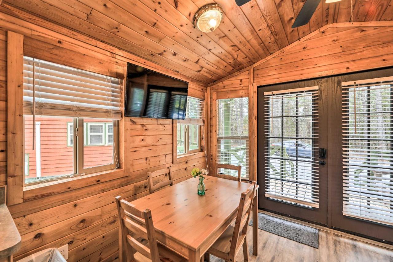 Beautiful New Bern Studio Cabin With Fire Pit! Extérieur photo